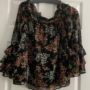 CECE Women's Off-The-Shoulder Floral Top Color: Rich Black size Small